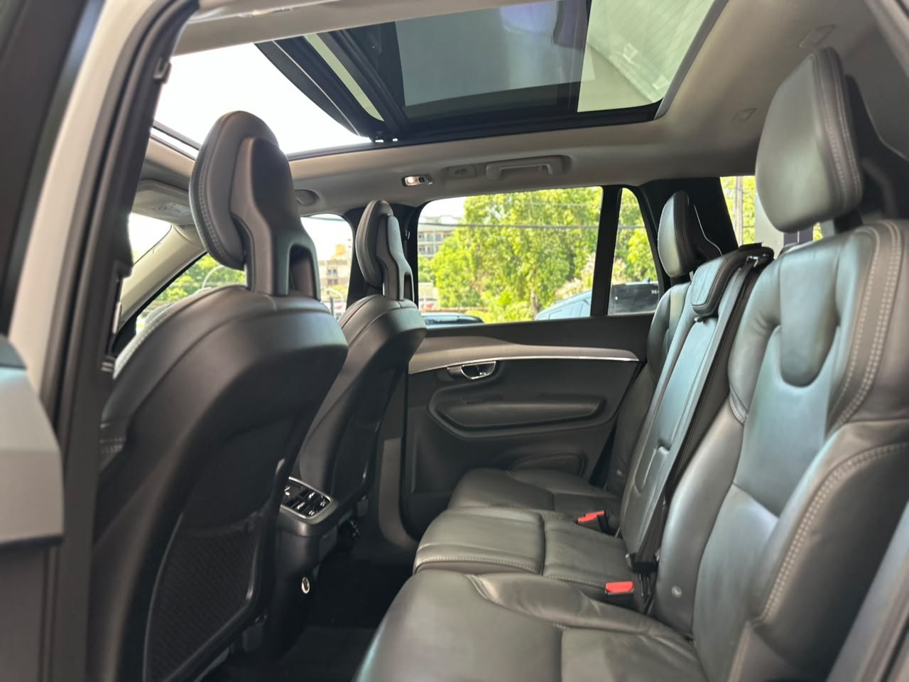 VOLVO XC90 2.0 4P MOMENTUM 4X4 TURBO AUTOMÁTICO