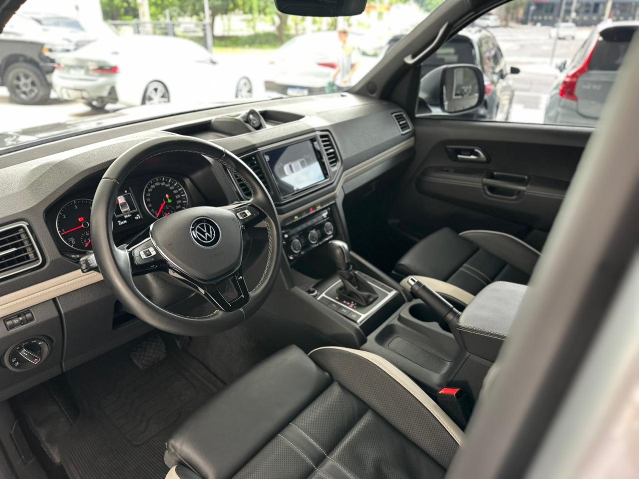 VOLKSWAGEN Amarok 3.0 V6 CABINE DUPLA HIGHLINE 4X4 TURBO INTERCOOLER AUTOMÁTICO