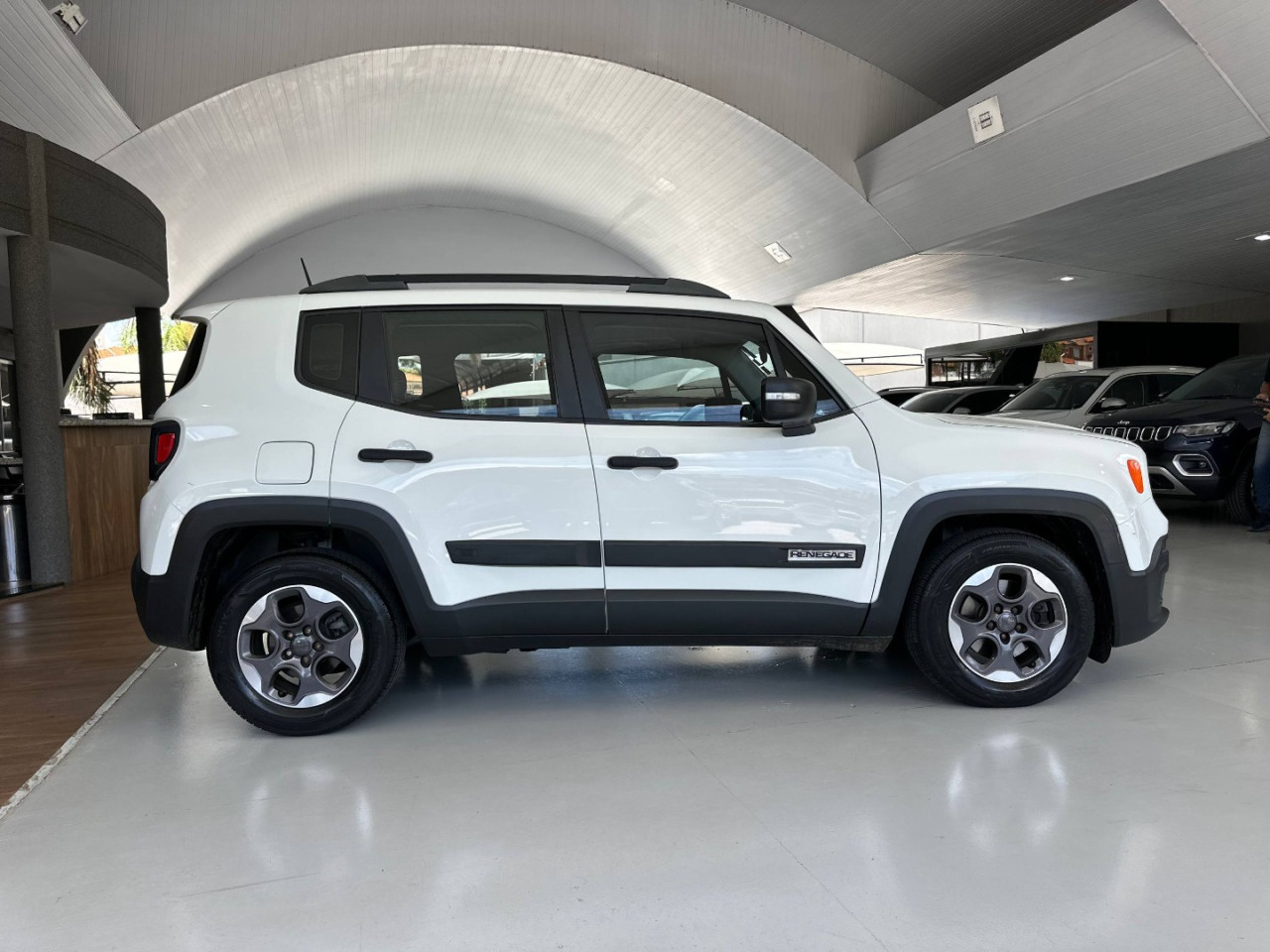 JEEP Renegade 1.8 16V 4P FLEX AUTOMÁTICO