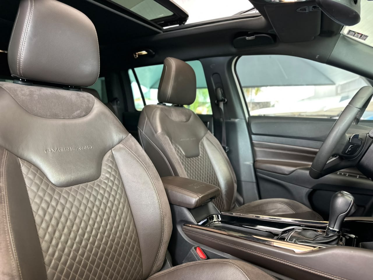 JEEP Commander 2.0 16V 4P TD380 OVERLAND 4X4 TURBO DIESEL AUTOMÁTICO AT9