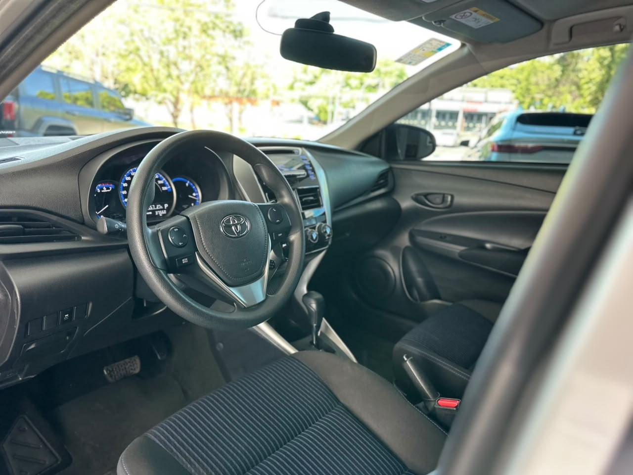 TOYOTA Yaris Sedan 1.3 16V 4P FLEX XL MULTIDRIVE AUTOMÁTICO CVT