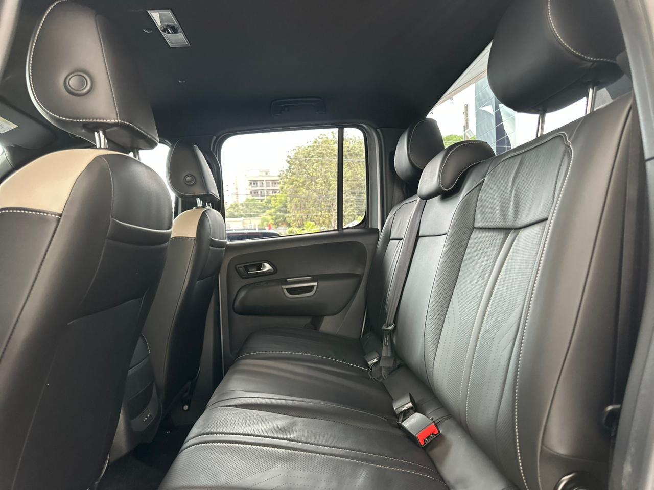 VOLKSWAGEN Amarok 3.0 V6 CABINE DUPLA HIGHLINE 4X4 TURBO INTERCOOLER AUTOMÁTICO