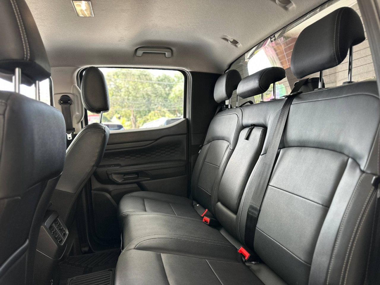 FORD Ranger 3.0 V6 4X4 LIMITED PLUS TURBO DIESEL CABINE DUPLA AUTOMÁTICO