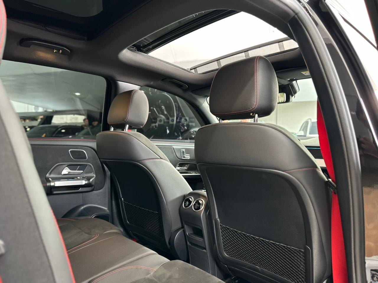 MERCEDES-BENZ GLB 35 AMG 2.0 16V 4P MHEV 4MATIC SPEEDSHIFT AUTOMÁTICO