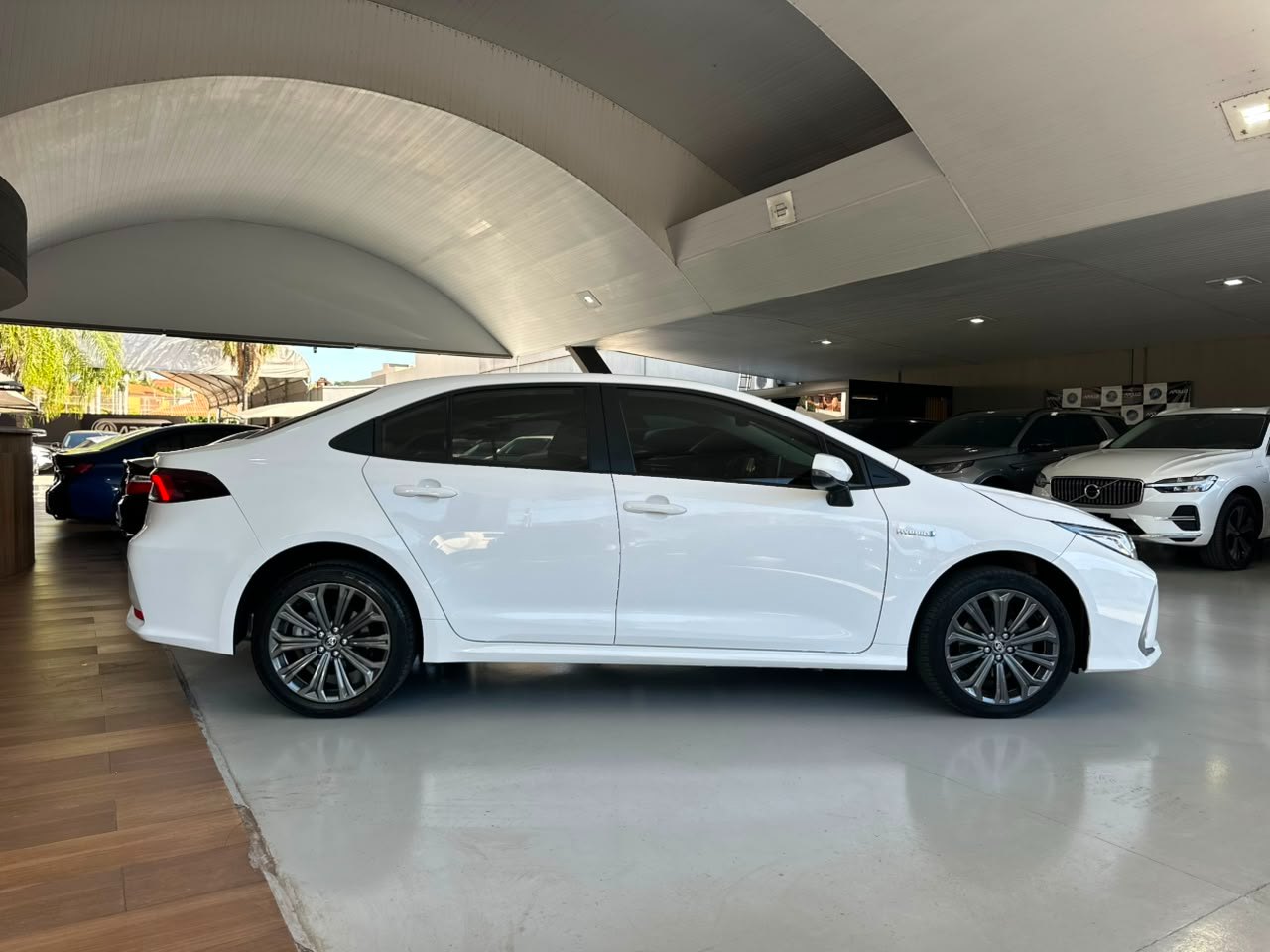 TOYOTA Corolla 1.8 16V 4P FLEX HÍBRIDO ALTIS AUTOMÁTICO CVT
