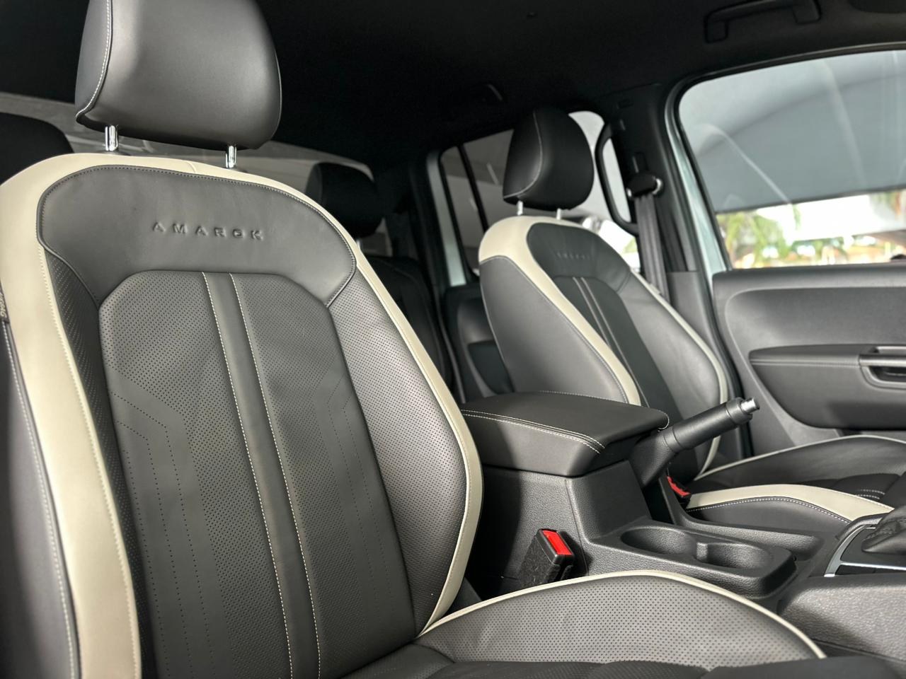 VOLKSWAGEN Amarok 3.0 V6 CABINE DUPLA HIGHLINE 4X4 TURBO INTERCOOLER AUTOMÁTICO