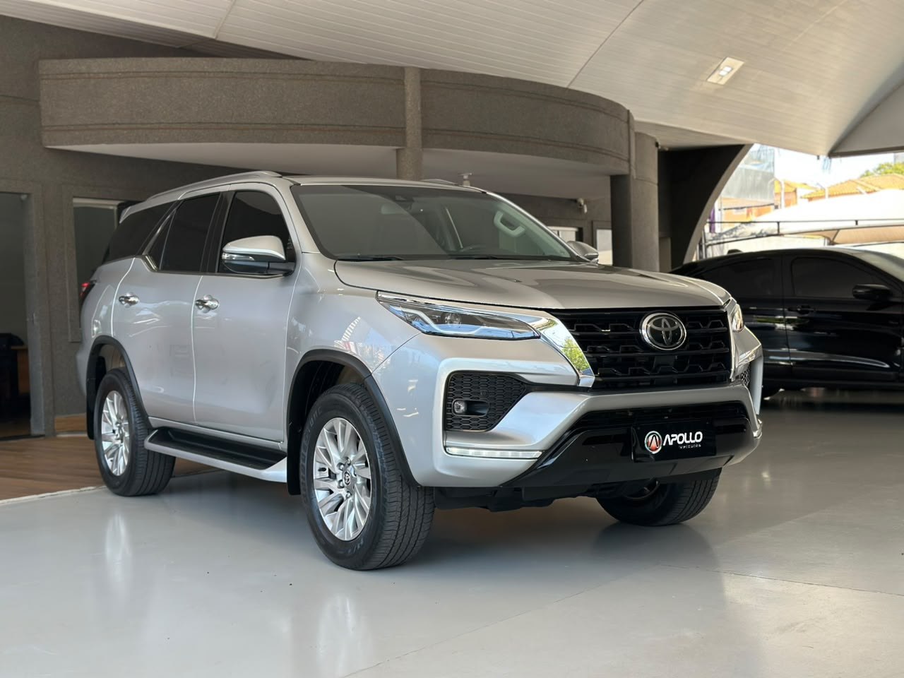 TOYOTA Hilux SW4 2.8 16V 4P SRX 4X4 7 LUGARES TURBO DIESEL AUTOMÁTICO