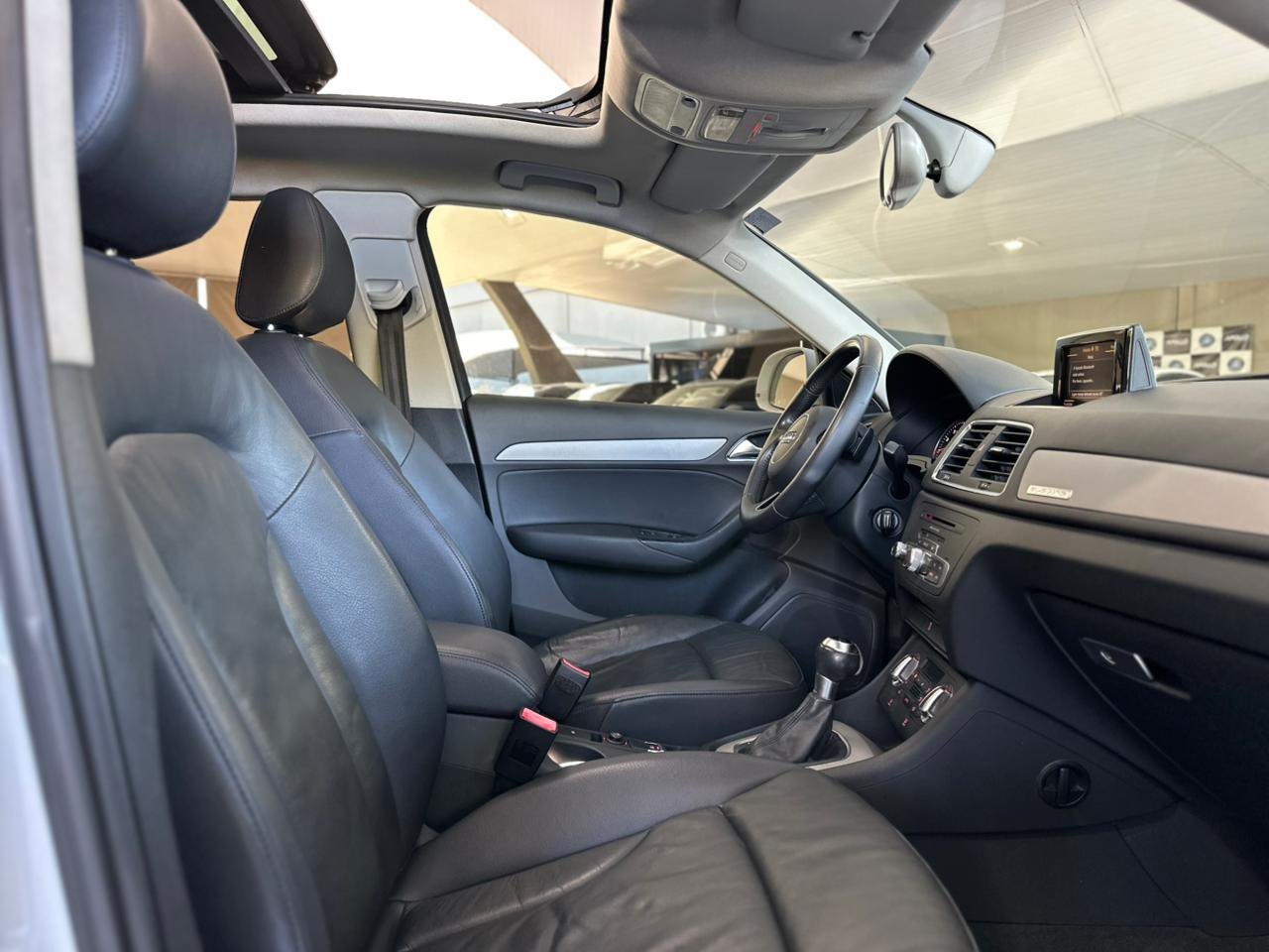 AUDI Q3 2.0 4P TFSI AMBIENTE QUATTRO S-TRONIC AUTOMÁTICO