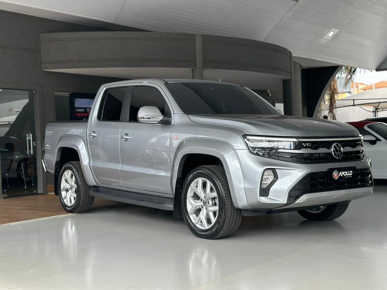 VOLKSWAGEN Amarok 3.0 V6 CABINE DUPLA HIGHLINE 4X4 TURBO INTERCOOLER AUTOMÁTICO