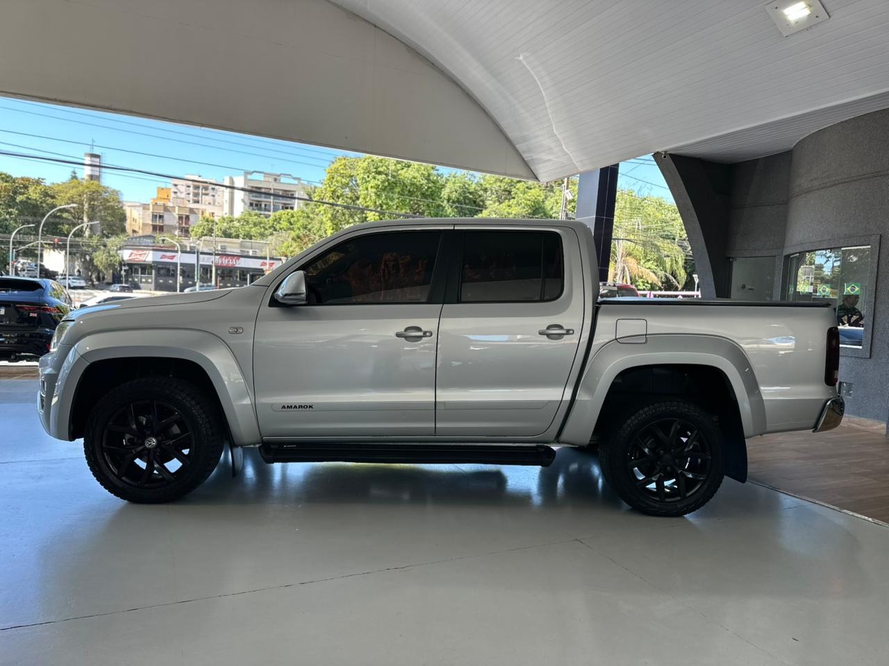 VOLKSWAGEN Amarok 2.0 16V 4X4 CABINE DUPLA HIGHLINE TURBO INTERCOOLER AUTOMÁTICO