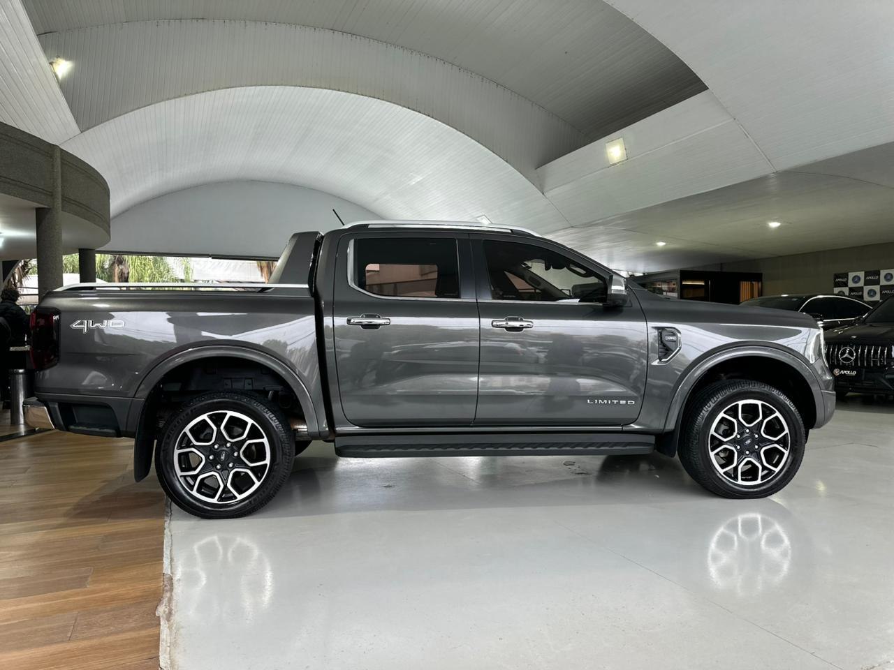 FORD Ranger 3.0 V6 4X4 LIMITED PLUS TURBO DIESEL CABINE DUPLA AUTOMÁTICO