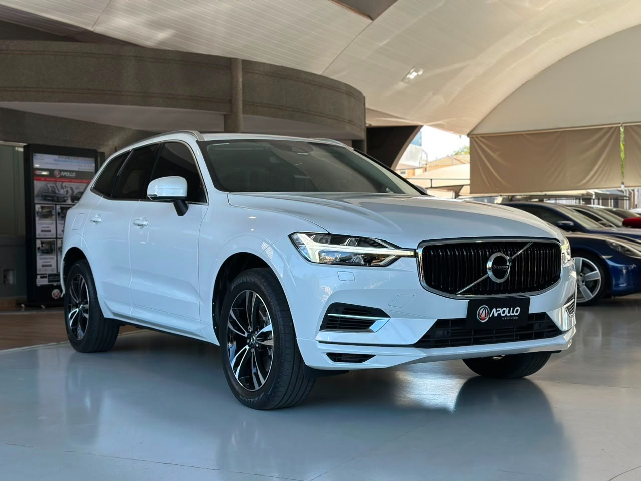 VOLVO XC60 2.0 16V 4P T8 HYBRID MOMENTUM AWD GEARTRONIC AUTOMÁTICO