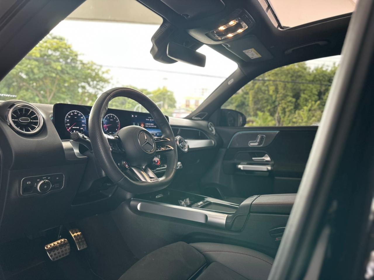 MERCEDES-BENZ GLB 35 AMG 2.0 16V 4P MHEV 4MATIC SPEEDSHIFT AUTOMÁTICO
