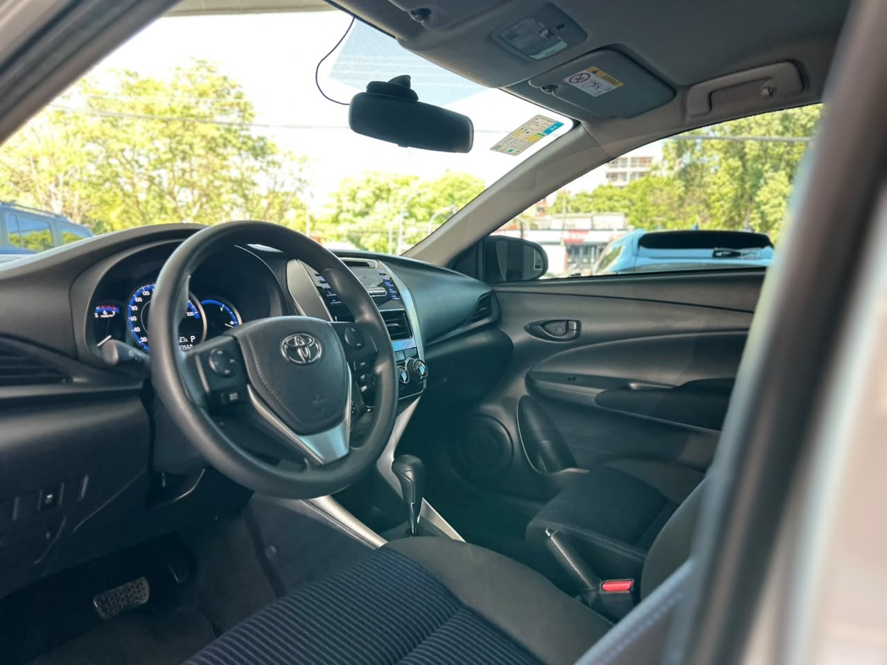 TOYOTA Yaris Sedan 1.3 16V 4P FLEX XL MULTIDRIVE AUTOMÁTICO CVT