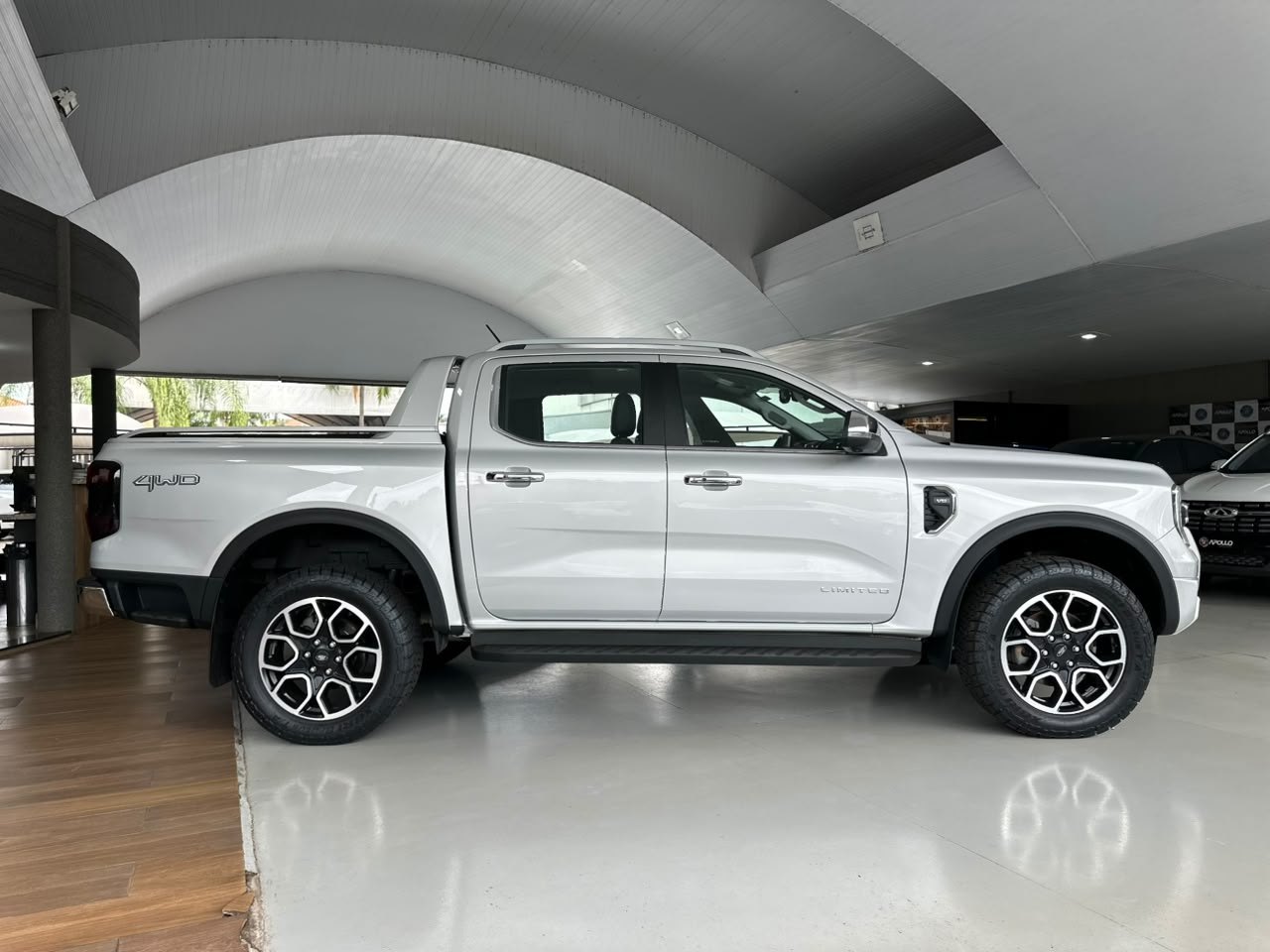 FORD Ranger 3.0 V6 4X4 LIMITED PLUS TURBO DIESEL CABINE DUPLA AUTOMÁTICO
