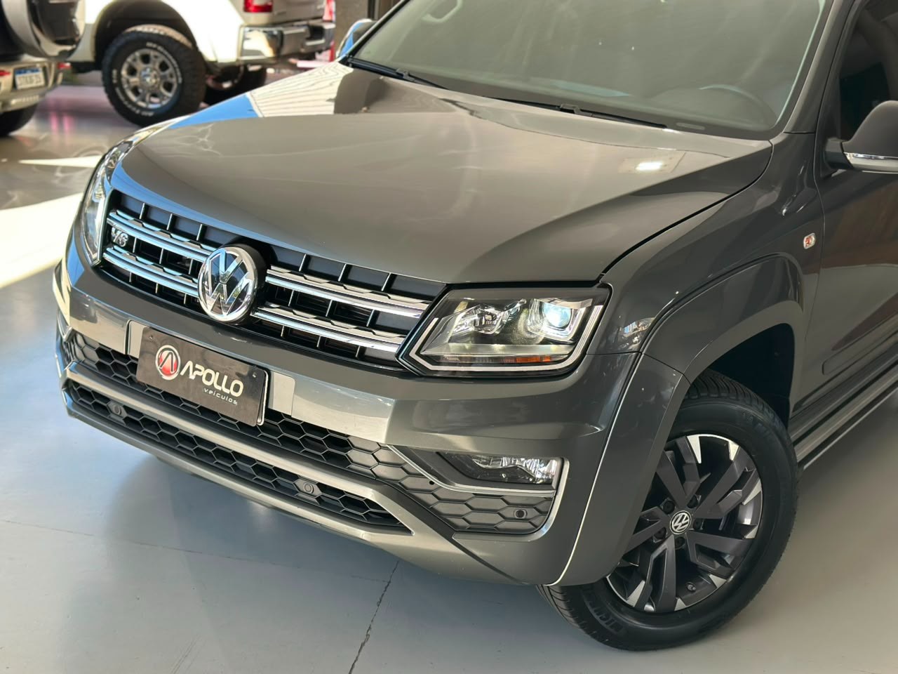 VOLKSWAGEN Amarok 3.0 V6 CABINE DUPLA HIGHLINE 4X4 TURBO INTERCOOLER AUTOMÁTICO