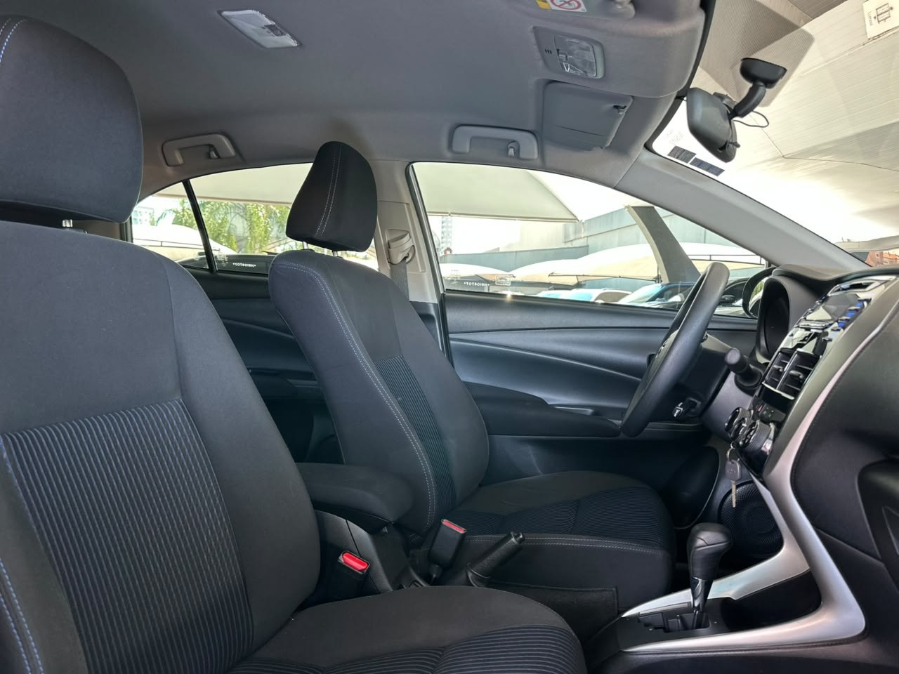 TOYOTA Yaris Sedan 1.3 16V 4P FLEX XL MULTIDRIVE AUTOMÁTICO CVT