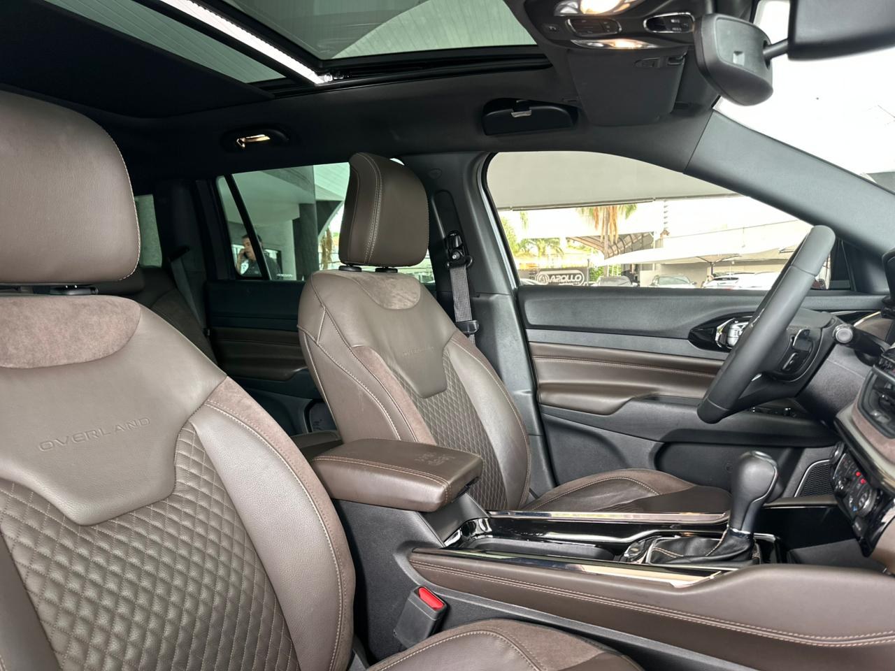 JEEP Commander 1.3 16V 4P FLEX T270 OVERLAND TURBO AUTOMÁTICO AT6