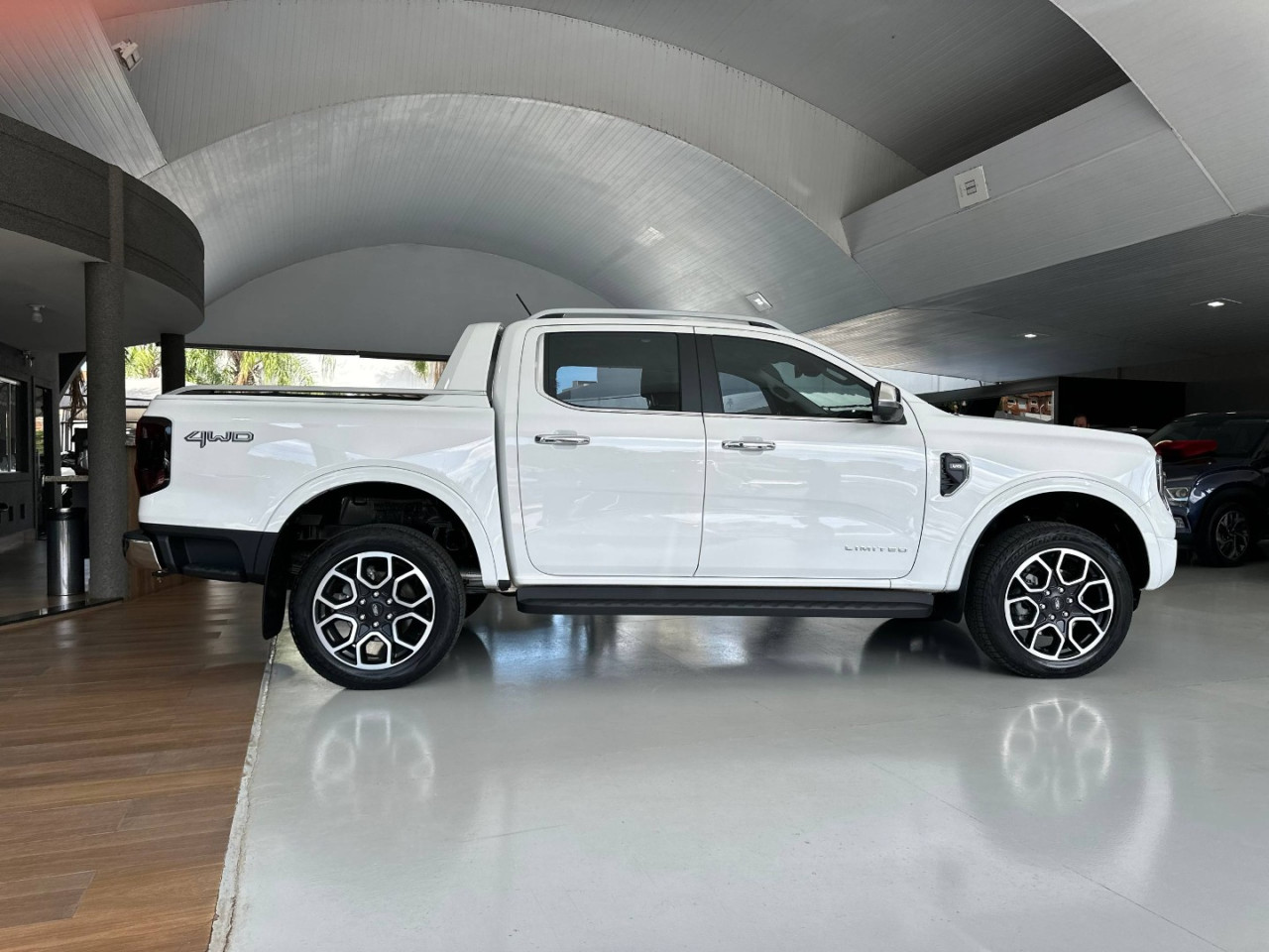 FORD Ranger 3.0 V6 4X4 LIMITED PLUS TURBO DIESEL CABINE DUPLA AUTOMÁTICO