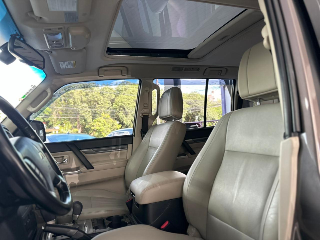 MITSUBISHI Pajero Full 3.8 V6 24V 4P HPE 4X4 AUTOMÁTICO