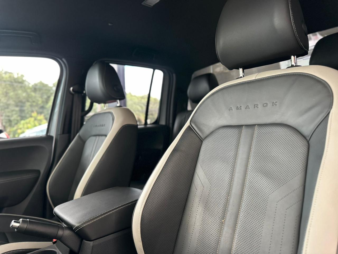 VOLKSWAGEN Amarok 3.0 V6 CABINE DUPLA HIGHLINE 4X4 TURBO INTERCOOLER AUTOMÁTICO