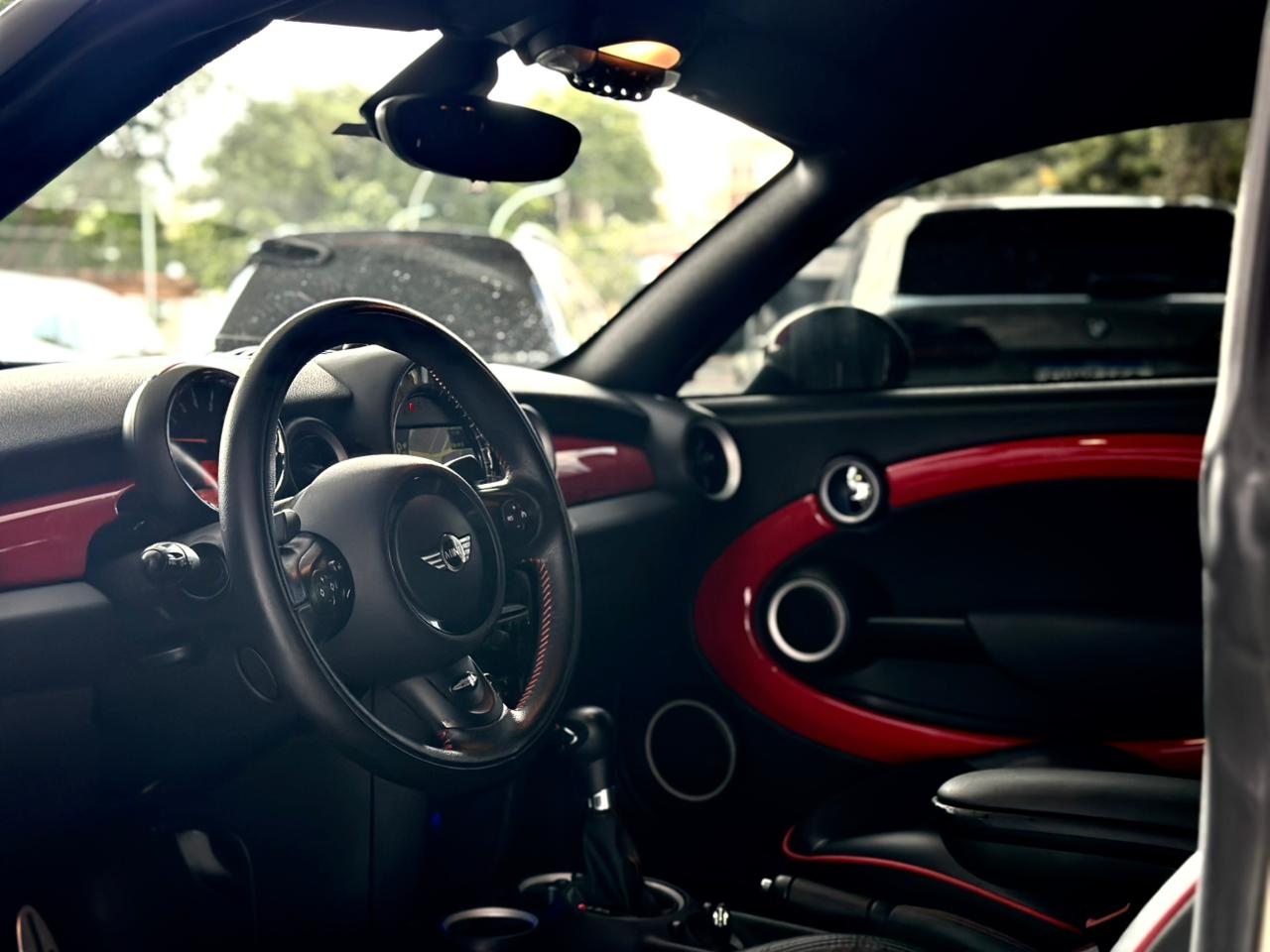 MINI John Cooper Works 1.6 16V COUPE TURBO AUTOMÁTICO