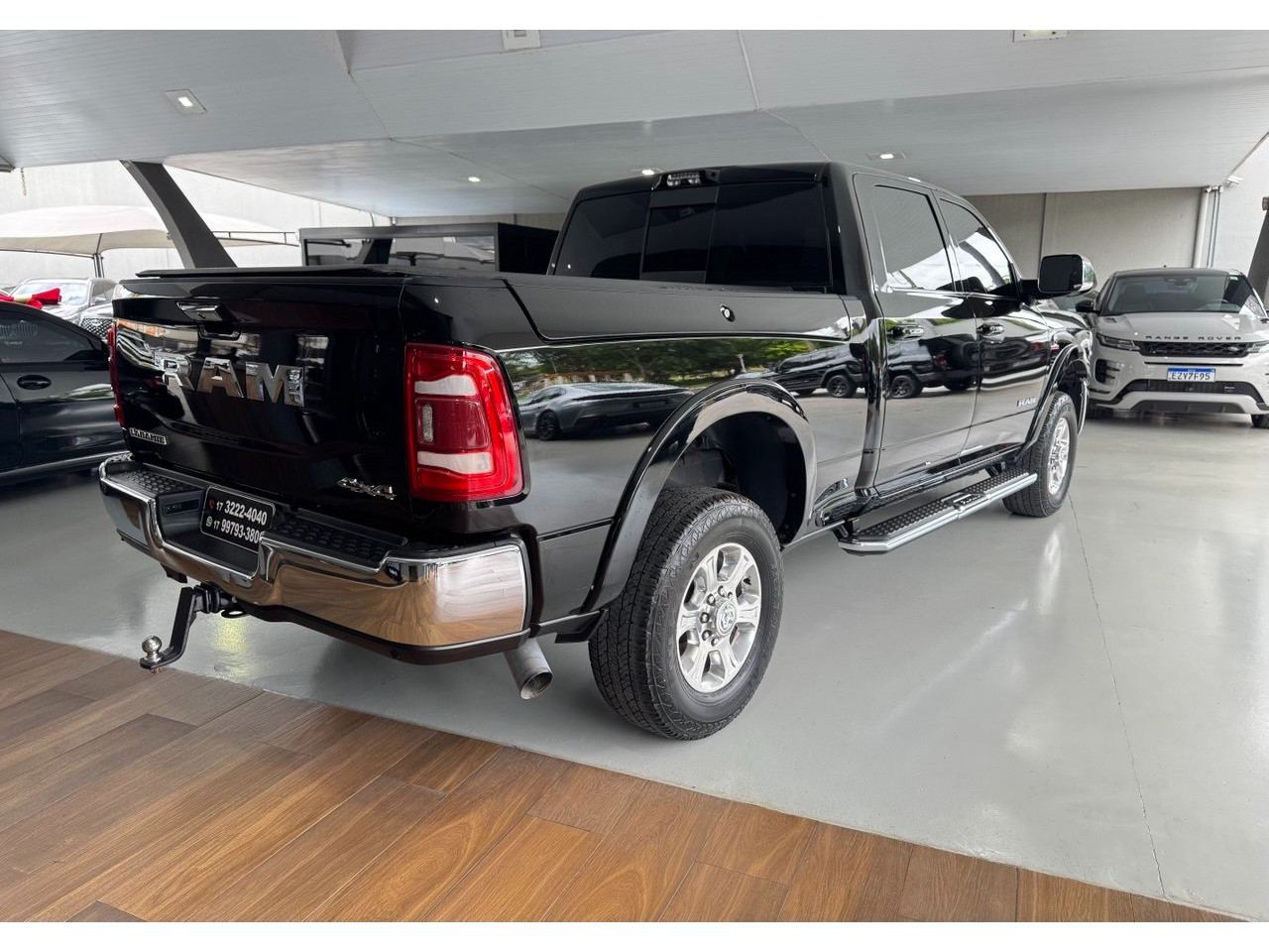 RAM 2500 6.7 I6 24V SLT CABINE DUPLA TURBO DIESEL LARAMIE 4X4 AUTOMÁTICO