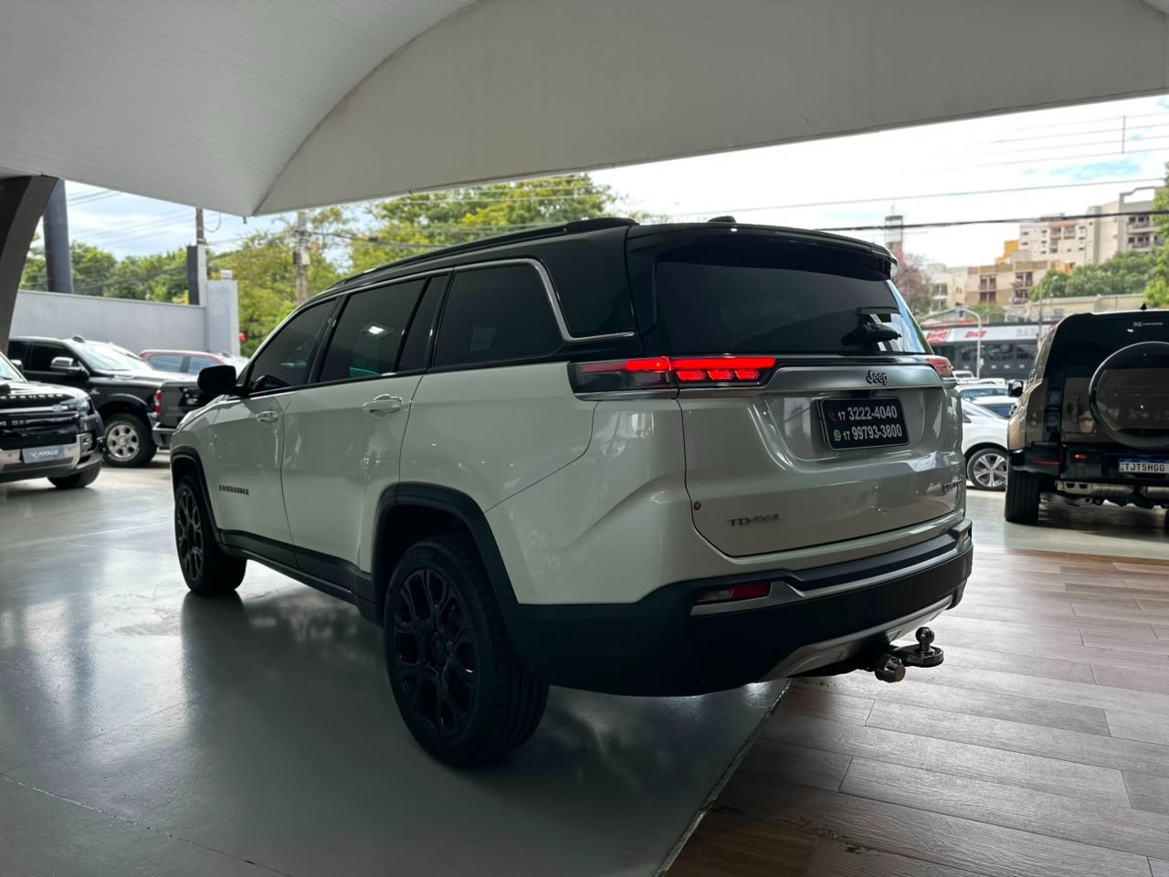 JEEP Commander 1.3 16V 4P FLEX T270 LIMITED TURBO AUTOMÁTICO AT6