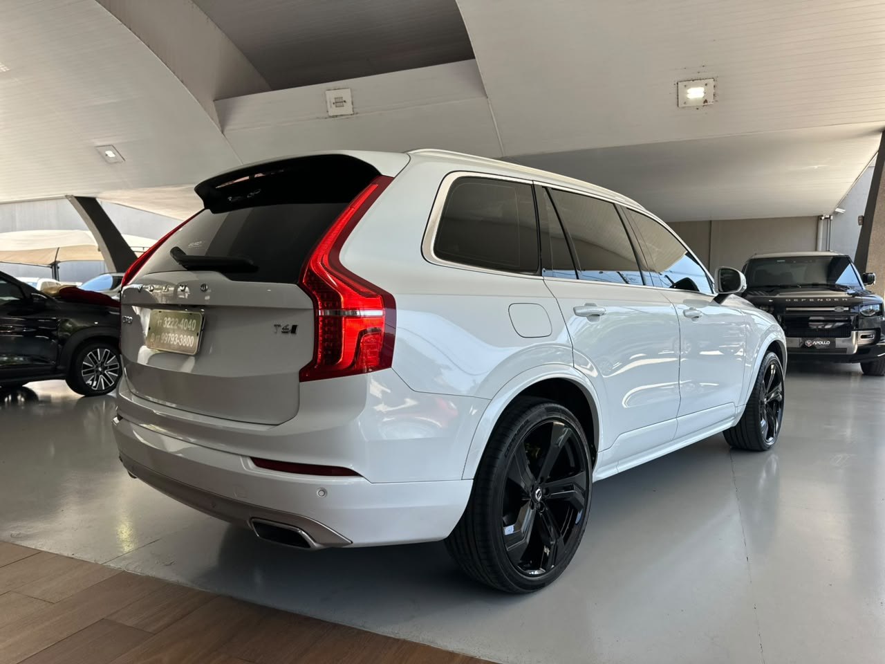 VOLVO XC90 2.0 4P MOMENTUM 4X4 TURBO AUTOMÁTICO
