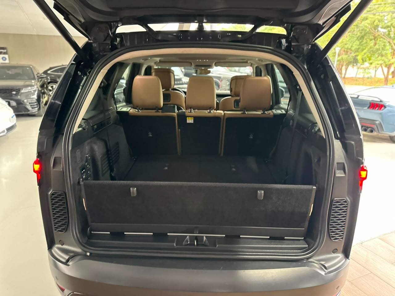 LAND ROVER Discovery 3.0 4P HSE SDV6 4X4 TURBO DIESEL AUTOMÁTICO
