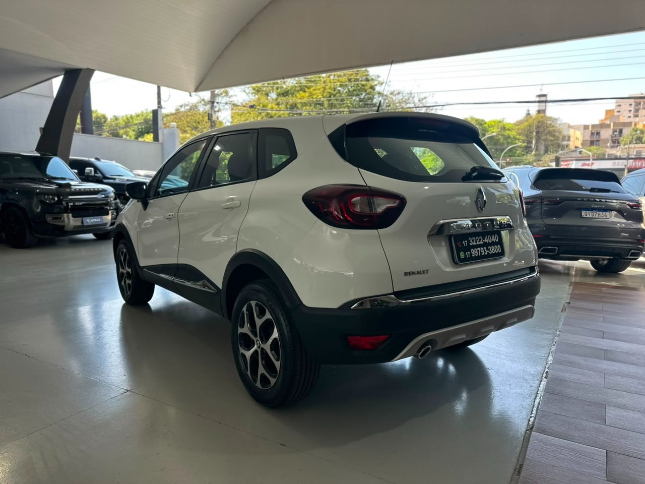 RENAULT Captur 1.6 16V 4P FLEX SCE INTENSE X-TRONIC CVT