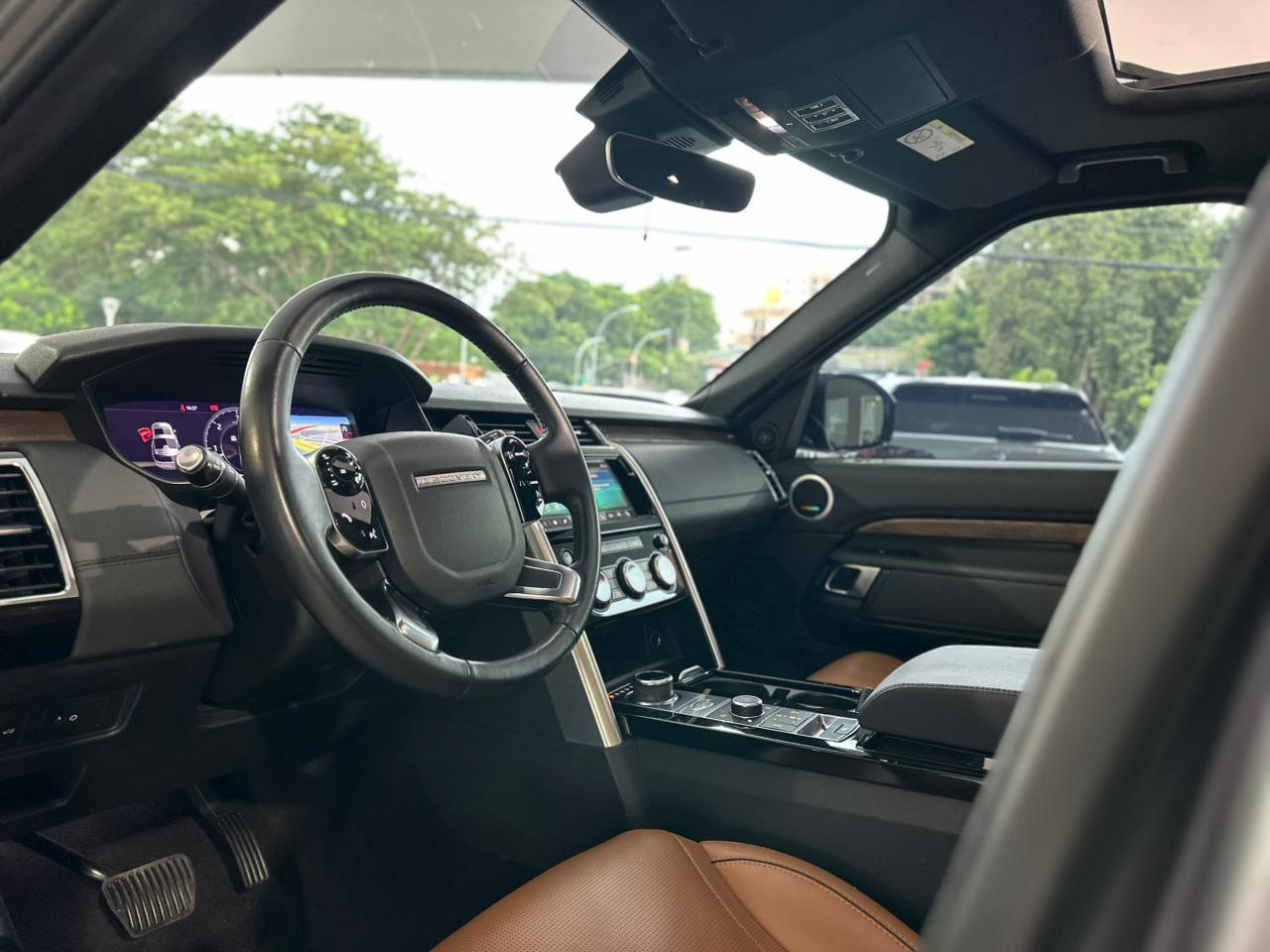 LAND ROVER Discovery 3.0 4P HSE SDV6 4X4 TURBO DIESEL AUTOMÁTICO