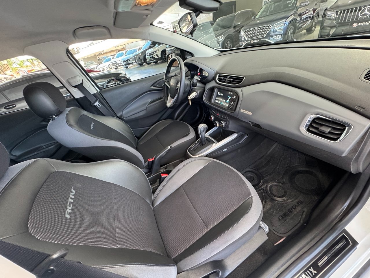 CHEVROLET Onix Hatch 1.4 4P FLEX ACTIV AUTOMÁTICO