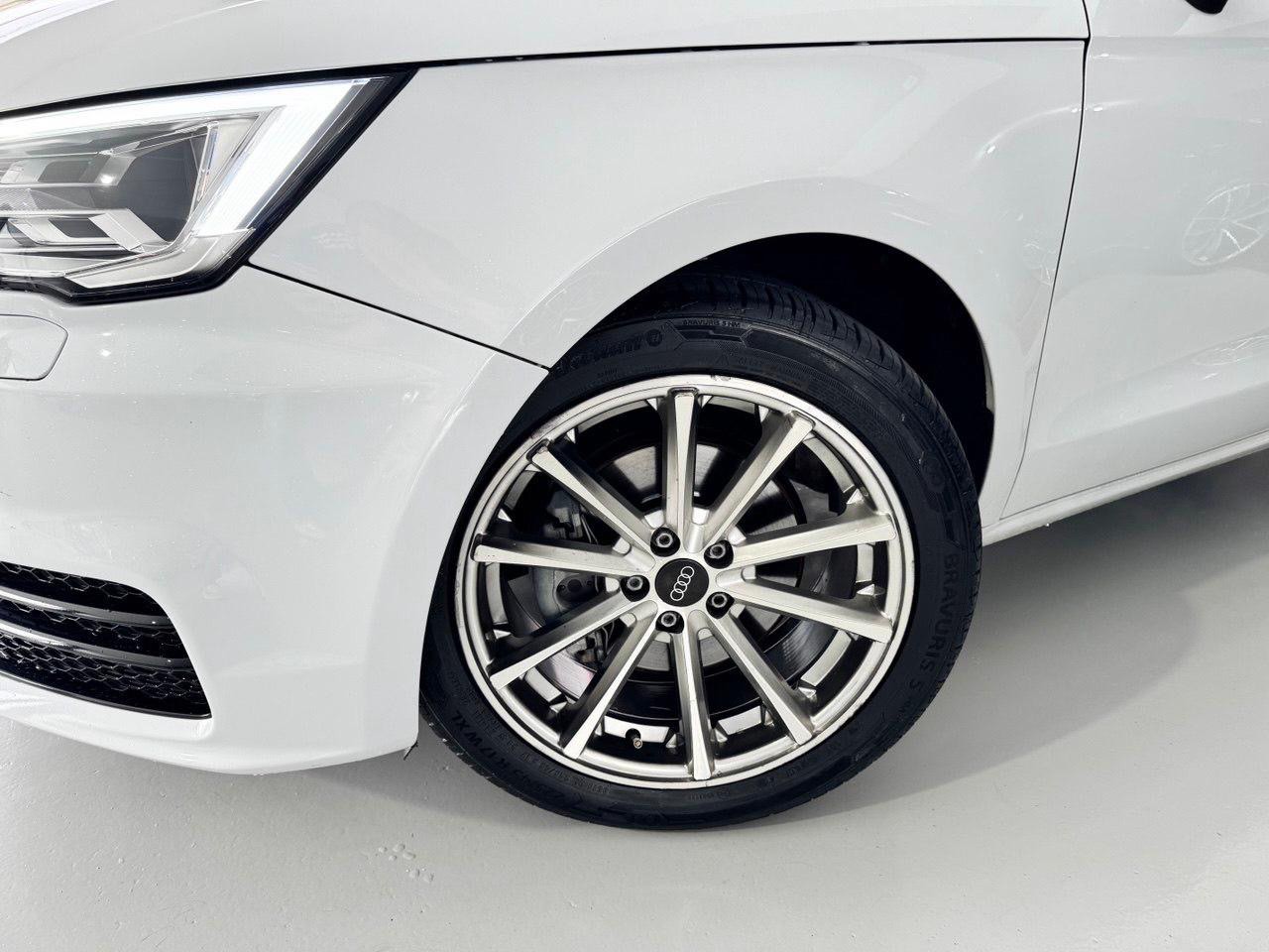 AUDI A1 1.4 16V 4P TFSI SPORTBACK ATRACTION S-TRONIC AUTOMÁTICO