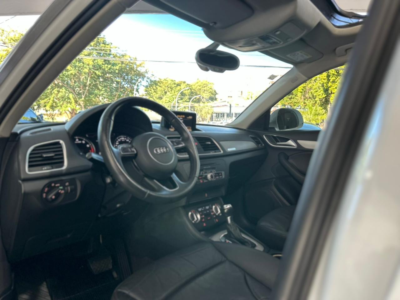 AUDI Q3 2.0 4P TFSI AMBIENTE QUATTRO S-TRONIC AUTOMÁTICO