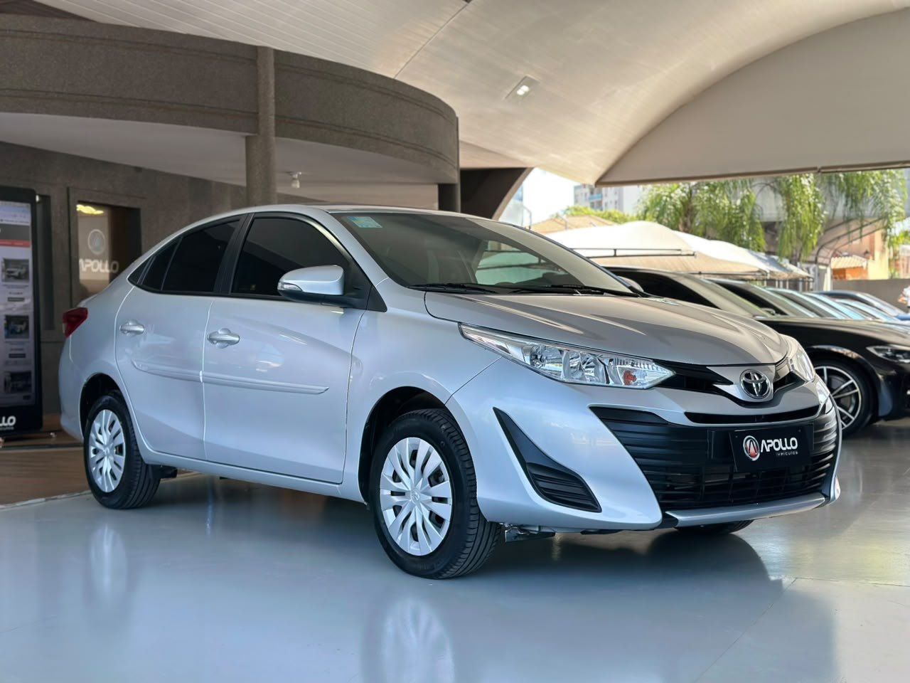 TOYOTA Yaris Sedan 1.3 16V 4P FLEX XL MULTIDRIVE AUTOMÁTICO CVT