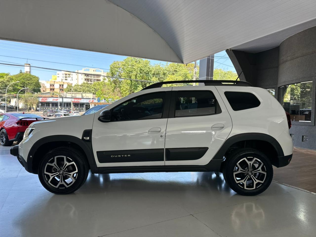 RENAULT Duster 1.6 16V 4P FLEX SCE ICONIC X-TRONIC AUTOMÁTICO