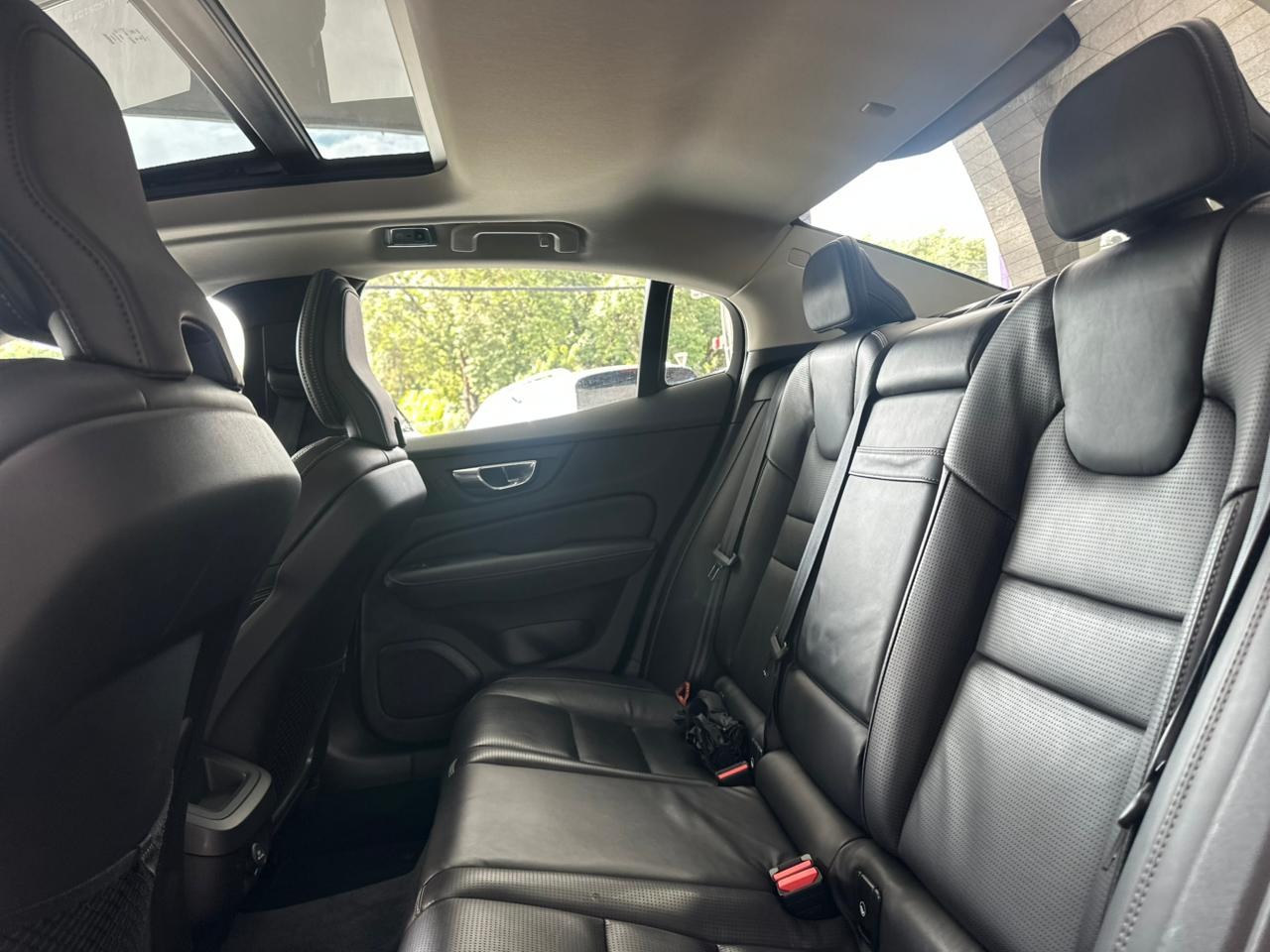 VOLVO S60 2.0 4P T5 INSCRIPT TURBO AUTOMÁTICO