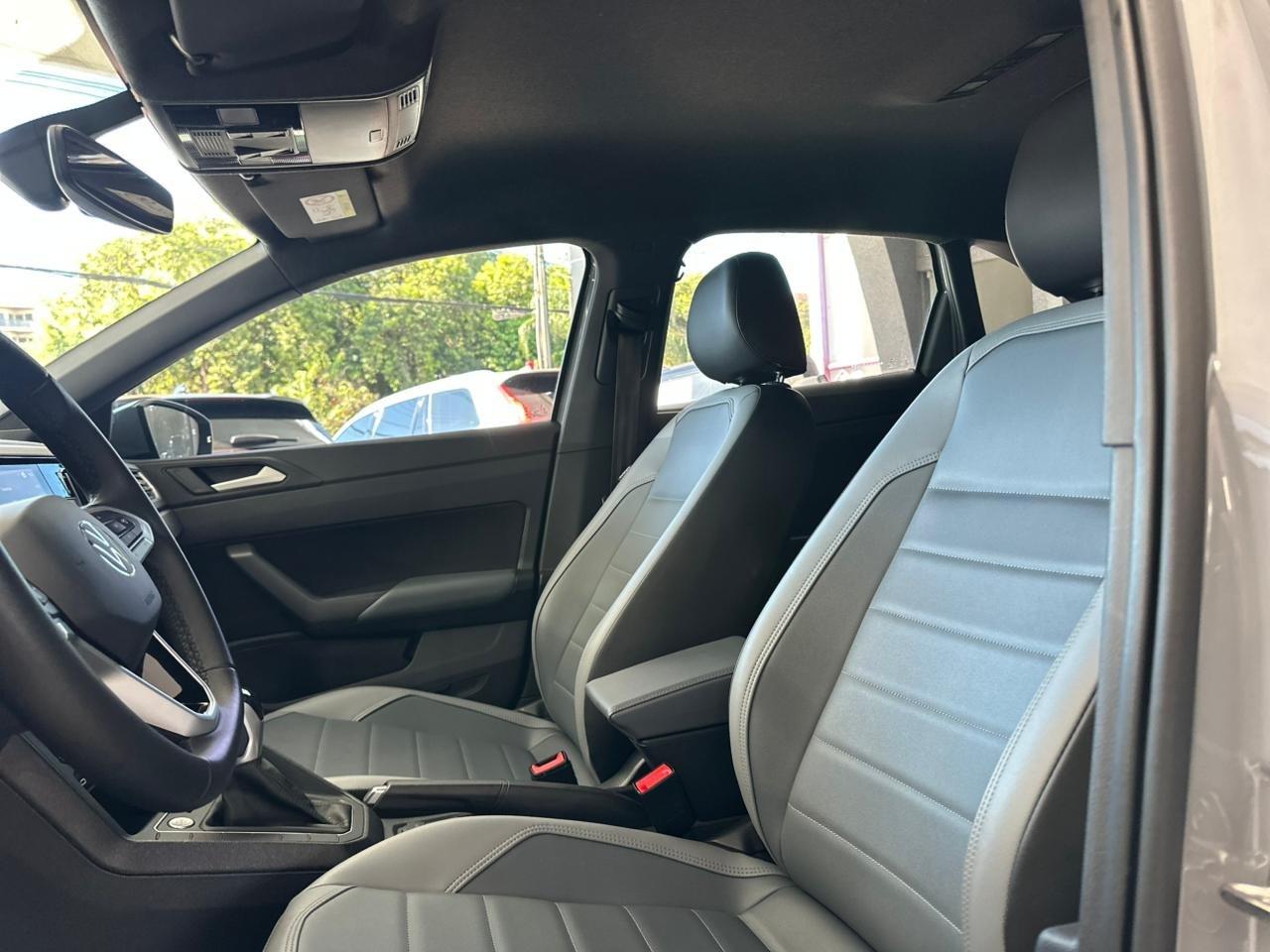 VOLKSWAGEN Nivus 1.0 4P FLEX 200 TSI HIGHLINE TURBO AUTOMÁTICO