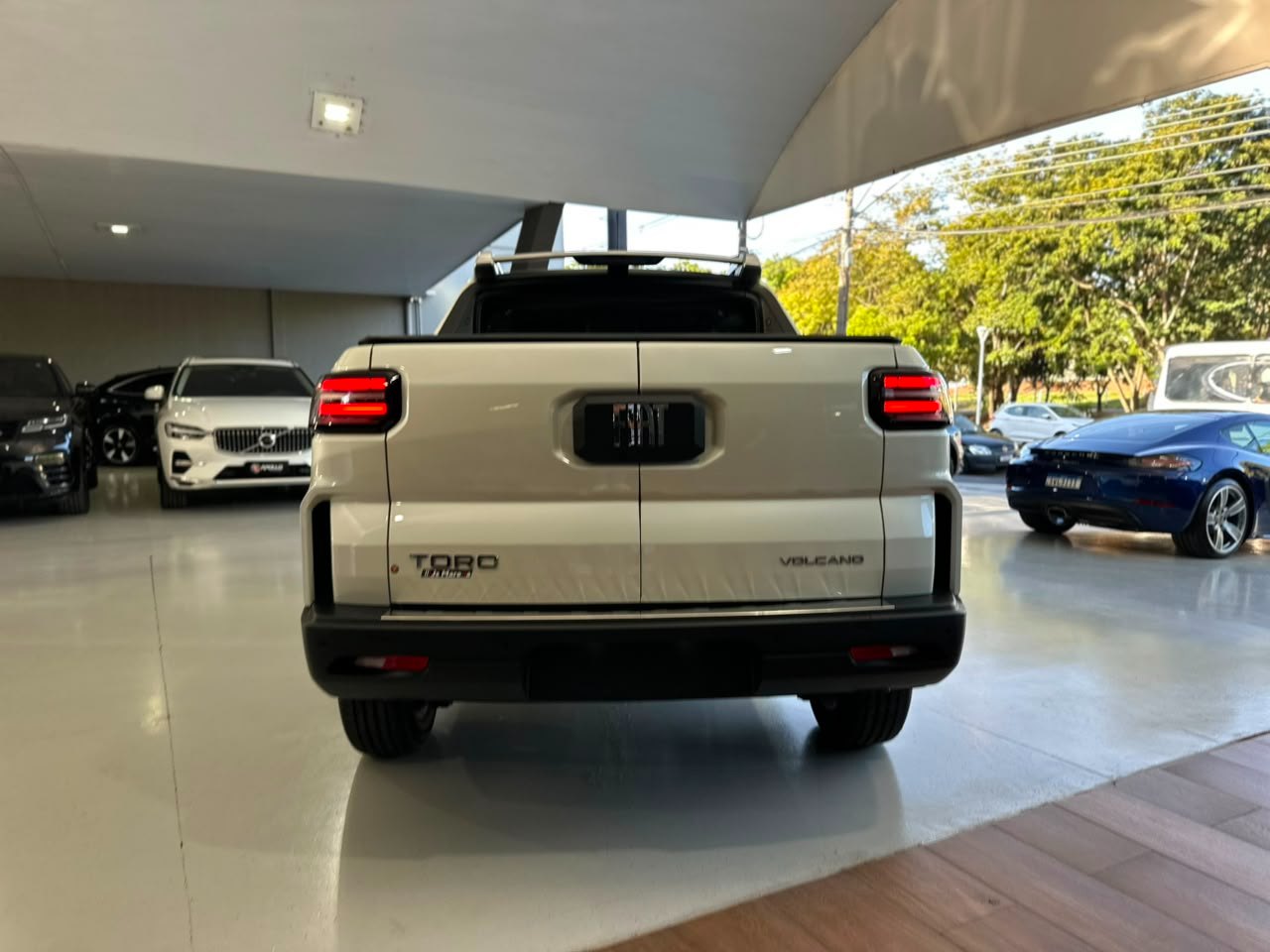FIAT Toro 1.3 16V 4P FLEX 270 TURBO VOLCANO AUTOMÁTICO