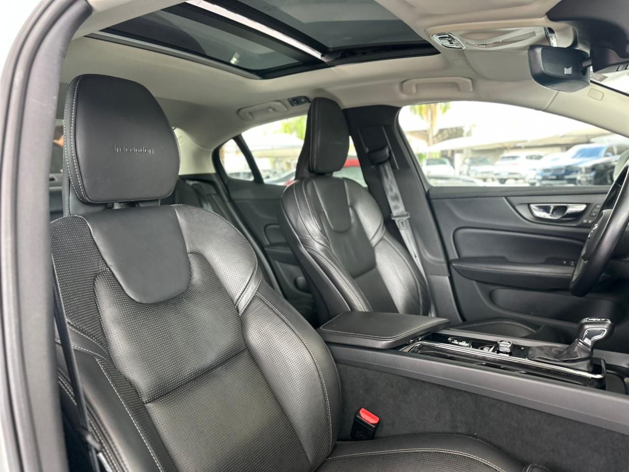 VOLVO S60 2.0 4P T5 INSCRIPT TURBO AUTOMÁTICO