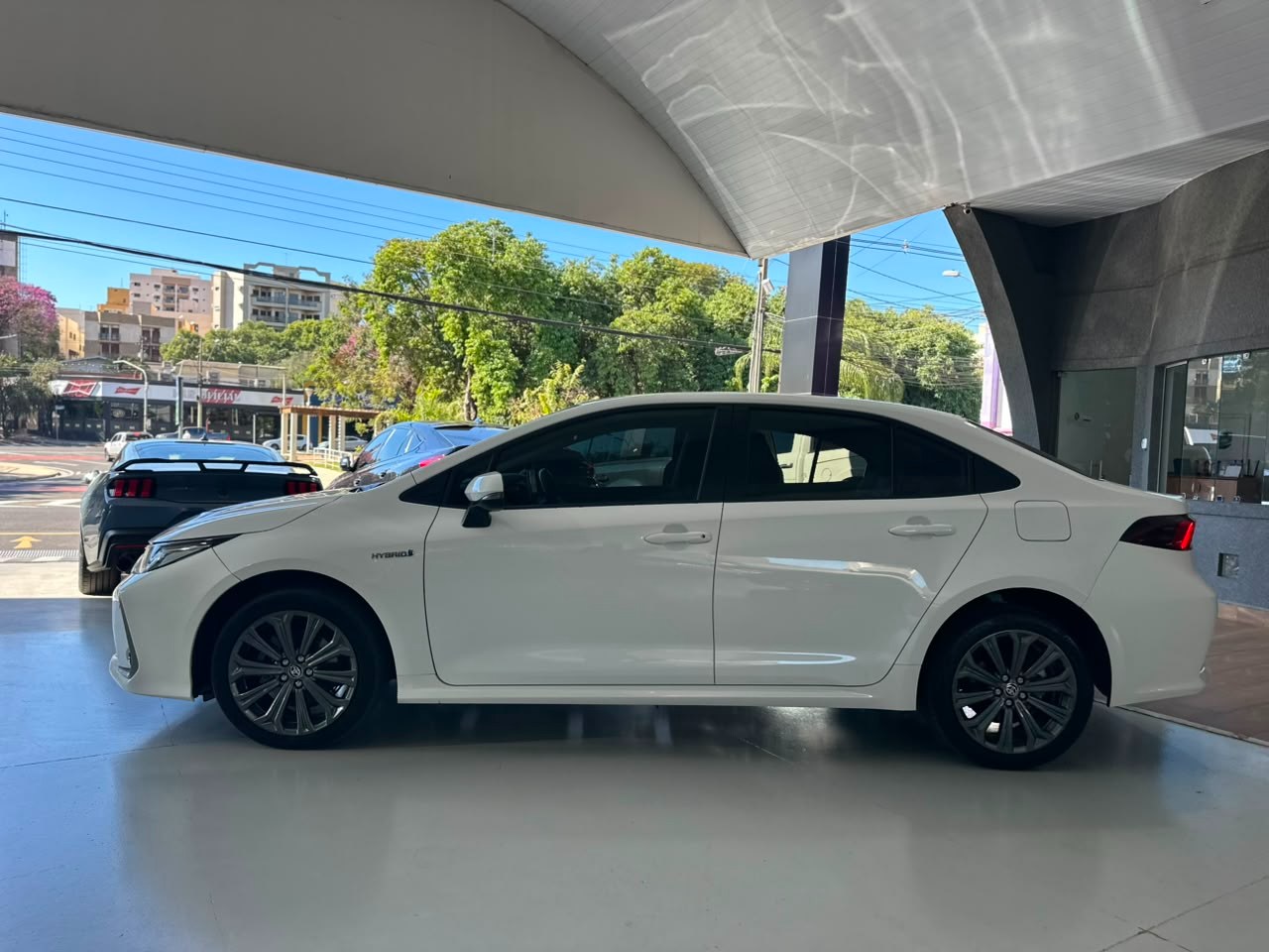 TOYOTA Corolla 1.8 16V 4P FLEX HÍBRIDO ALTIS AUTOMÁTICO CVT