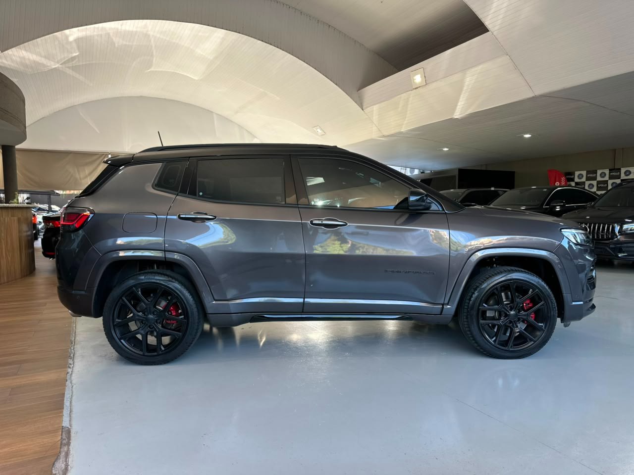 JEEP Compass 2.0 16V 4P HURRICANE 4 TURBO BLACKHAWK AUTOMÁTICO AT9