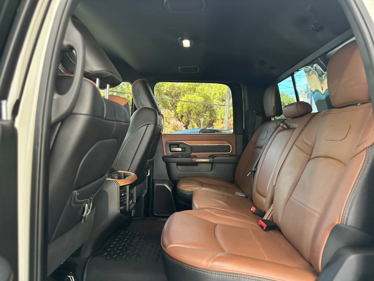 RAM 3500 6.7 I6 LIMITED LONG HORN CABINE DUPLA 4X4 TURBO DIESEL AUTOMÁTICO