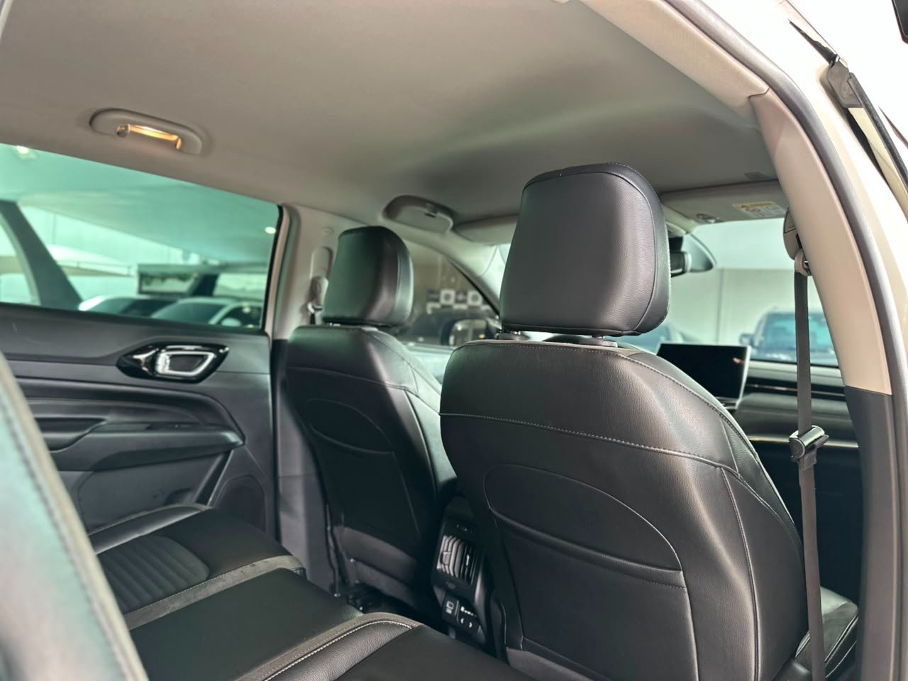 JEEP Commander 1.3 16V 4P FLEX T270 LIMITED TURBO AUTOMÁTICO AT6