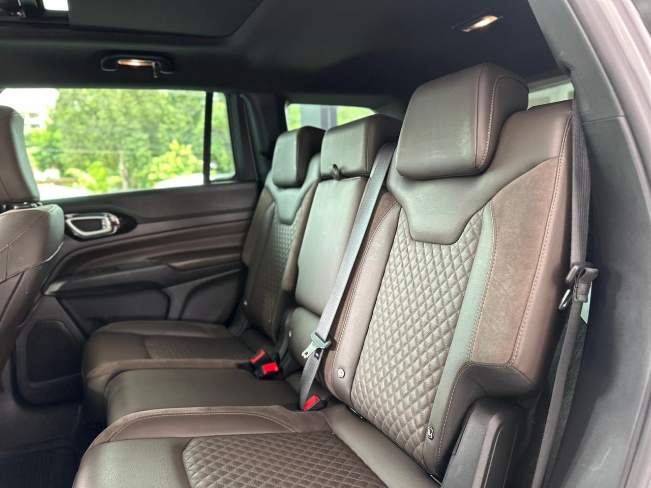 JEEP Commander 1.3 16V 4P FLEX T270 OVERLAND TURBO AUTOMÁTICO AT6