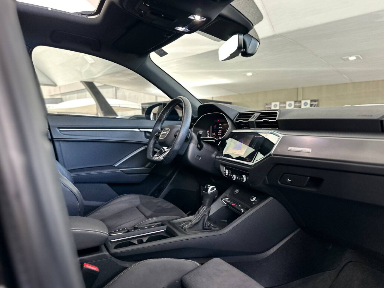 AUDI Q3 2.0 40 4P TFSI SPORTBACK PERFORMANCE BLACK PLUS QUATTRO TIPTRONIC AUTOMÁTICO