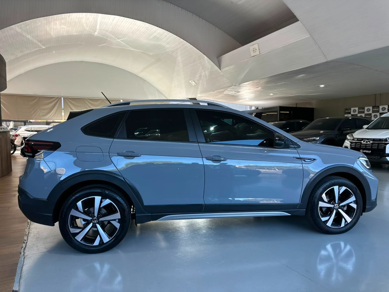 VOLKSWAGEN Nivus 1.0 4P FLEX 200 TSI HIGHLINE TURBO AUTOMÁTICO