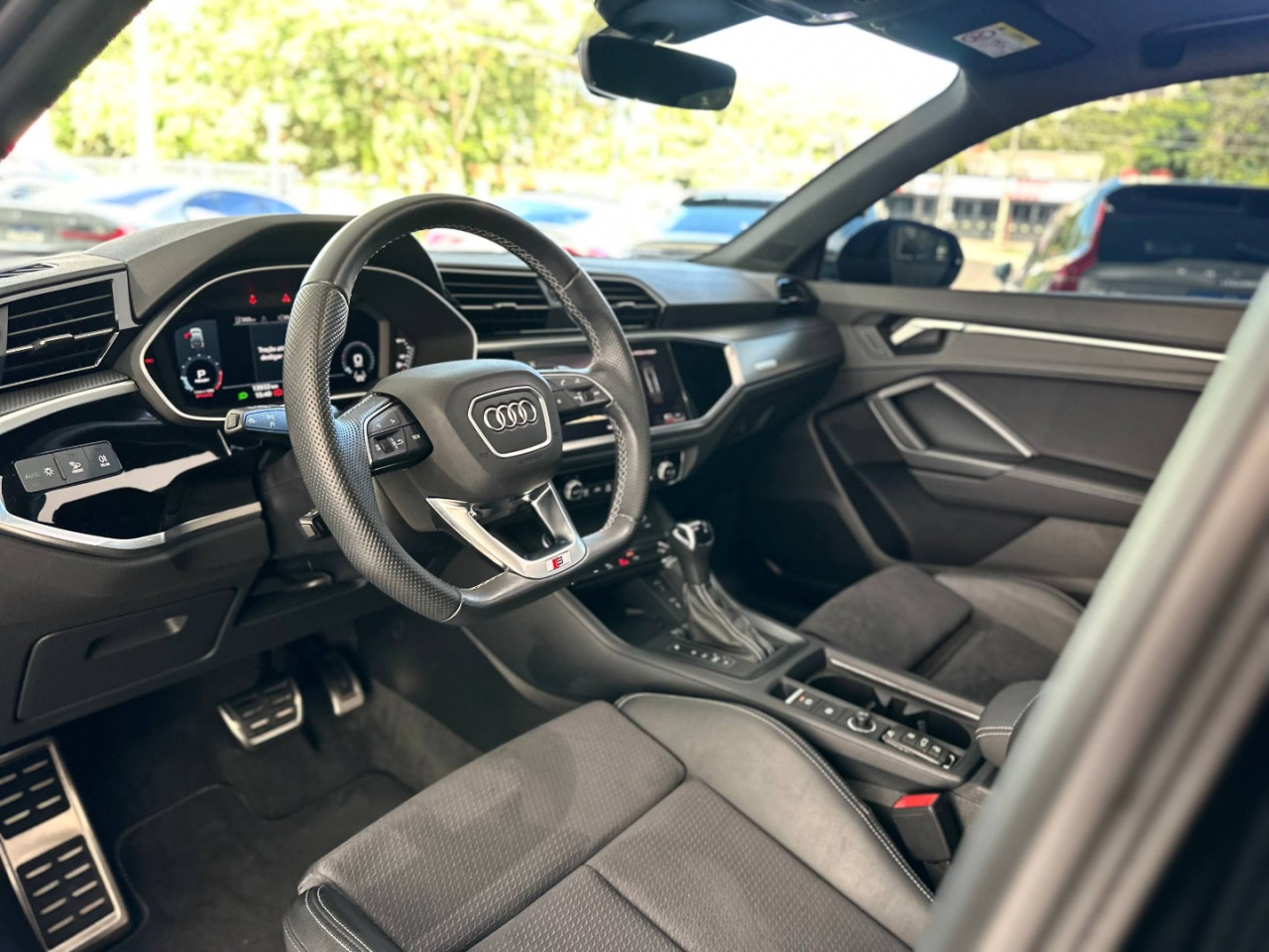 AUDI Q3 2.0 40 4P TFSI SPORTBACK PERFORMANCE BLACK PLUS QUATTRO TIPTRONIC AUTOMÁTICO