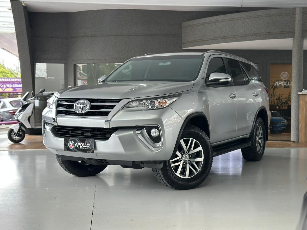 Hilux SW4 2.7 16V 4P SR FLEX AUTOMÁTICO